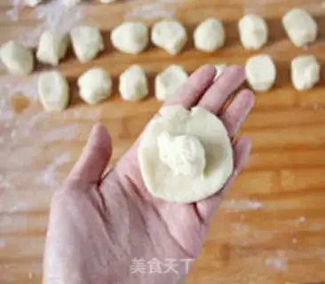 Make Lotus souffle step 5