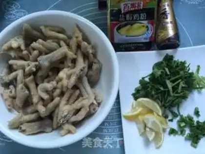 Make Salt chicken claws step 2