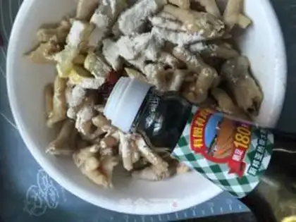 Make Salt chicken claws step 4