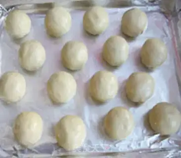 Make Lotus souffle step 13