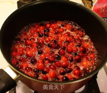 Make Cranberry jam step 4