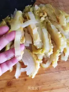 Make A sour fan with white meat step 1