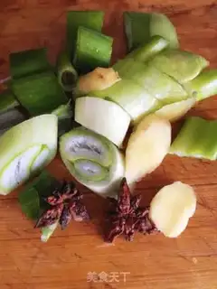 Make A sour fan with white meat step 3
