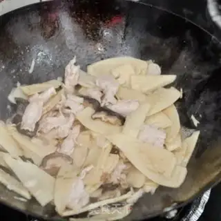 Make Winter fried meat step 4