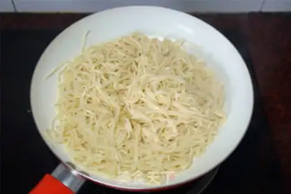 Make June sauce for noodles step 4