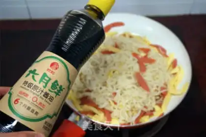 Make June sauce for noodles step 6