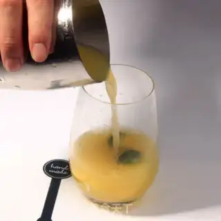 Make Orange lemonade step 2