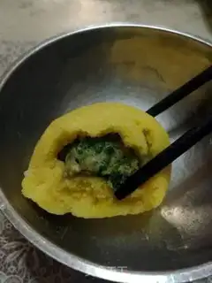 Make Gold corn bouquet step 2