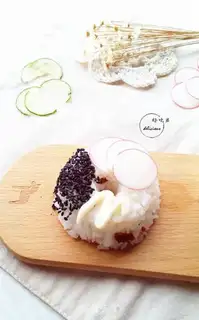 Make Cranberry sushi ring step 7