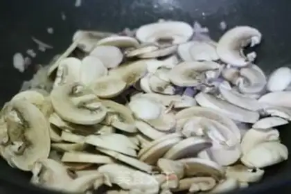 Make Butter mushroom soup step 5