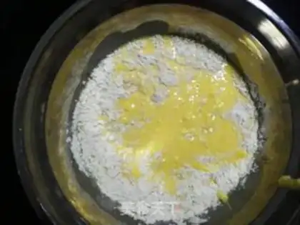 Make Strawberry yogurt cake step 3