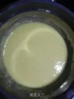 Make Strawberry yogurt cake step 4