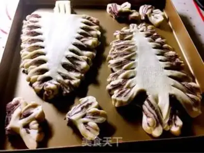 Make Christmas tree bean bread step 12