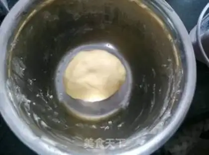 Make Christmas frosting cookies step 5