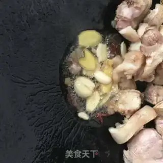 Make Red burning of pigs