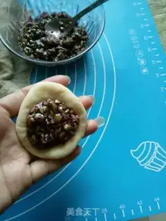 Make Blueberry cream buns step 7