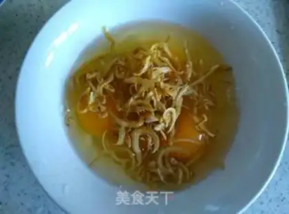 Make Eggs, silverfish step 1