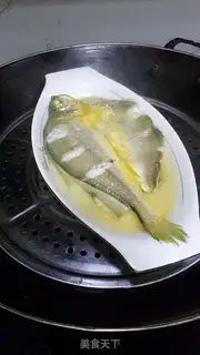 Make Fresh yellow fish step 4