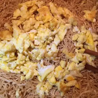 Make Egg and ham noodles step 9