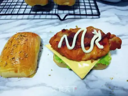 Make Orléans chicken hamburger step 17