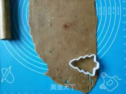 Make Freckles, twigs, crackers step 4