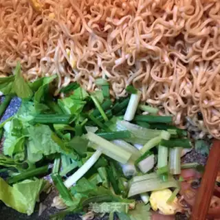 Make Egg and ham noodles step 10