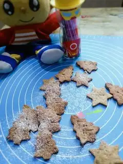 Make Freckles, twigs, crackers step 6