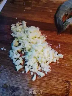 Make Garlic fan shrimp step 1