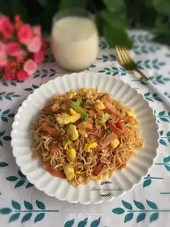 Make Egg and ham noodles step 11