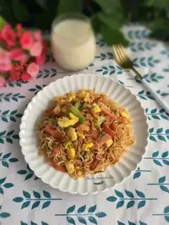 Make Egg and ham noodles step 12