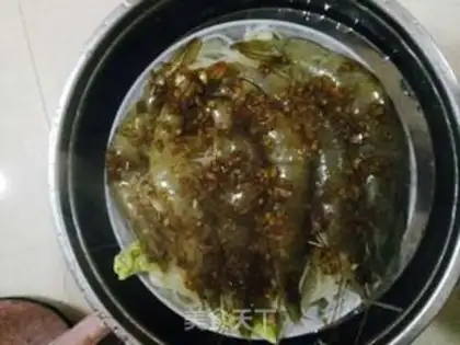 Make Garlic fan shrimp step 6