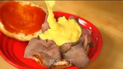 Make Super-class cheese and beef burgers step 6