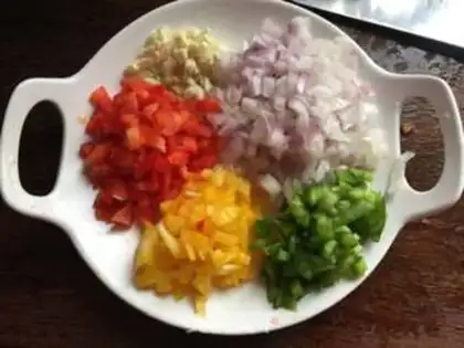 Make Spanish seafood step 0
