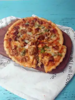Make Black pepper chicken pizza step 24