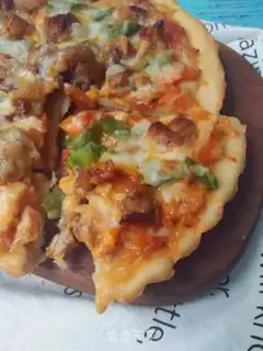 Make Black pepper chicken pizza step 25