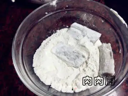 Make Red-fried fish step 1