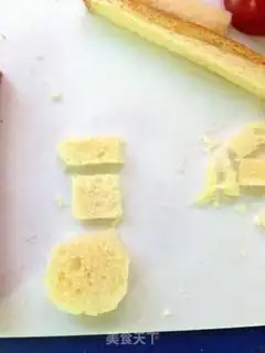 Make Christmas fruit platter step 1