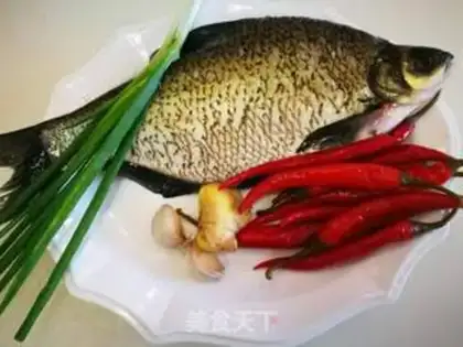 Make Precious peacock open-screen fish step 0