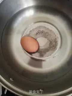 Make Red sausage egg noodles step 1