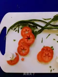 Make Christmas fruit platter step 12