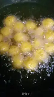 Make Goldball step 5