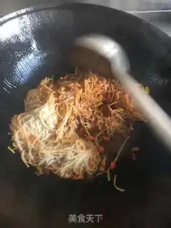 Make Spicy golden needle mushrooms step 3