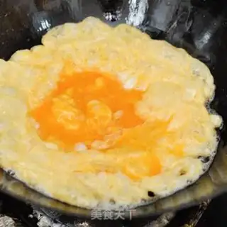 Make Onion fried eggs step 1