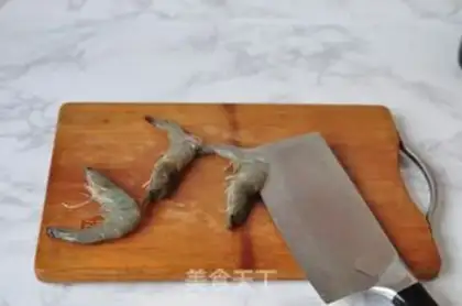 Make Garlic red shrimp step 2