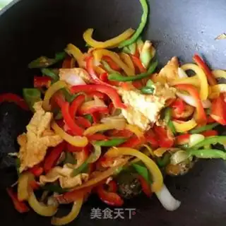 Make Eggs and peppers step 5