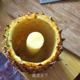 Make Pineapple rice step 0