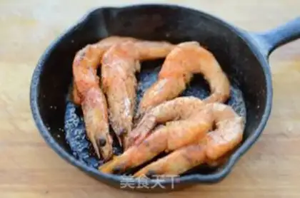 Make Shrimp with olive oil step 4