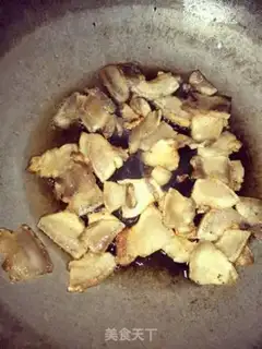 Make Creamed onion beans step 1