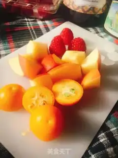 Make Fresh fruit tea step 1