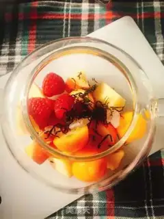 Make Fresh fruit tea step 2